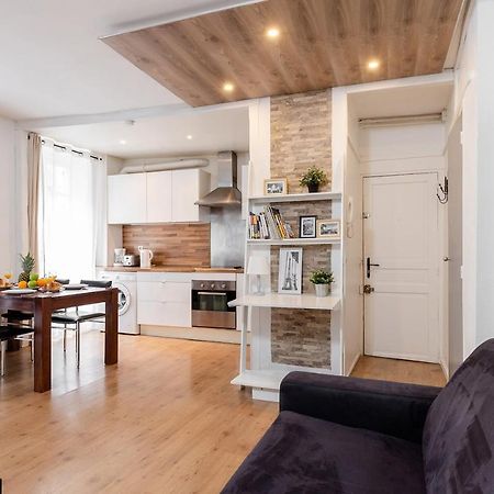 Rue Cler - Eiffel Tower City Apartment Paris Bagian luar foto