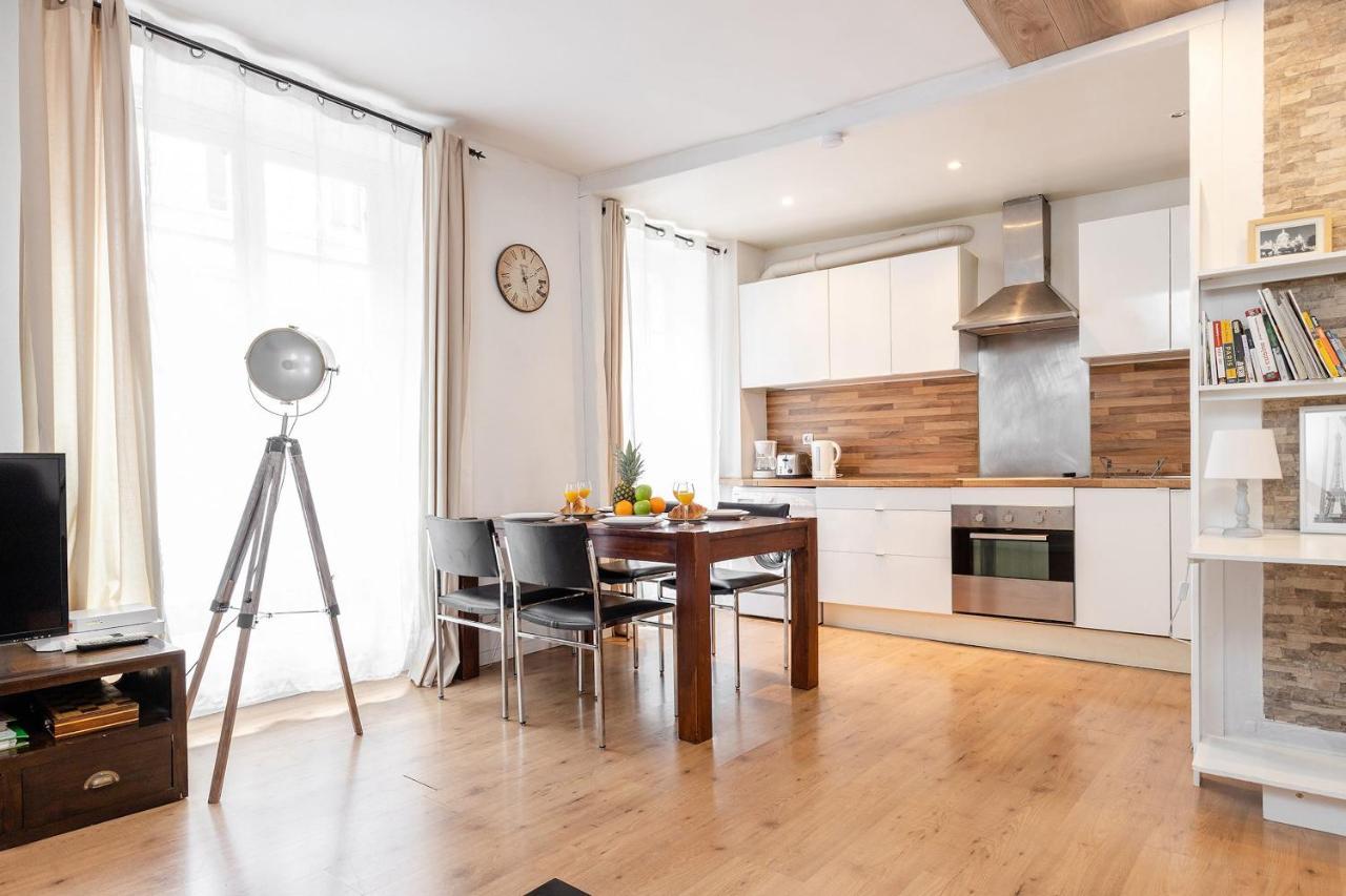 Rue Cler - Eiffel Tower City Apartment Paris Bagian luar foto