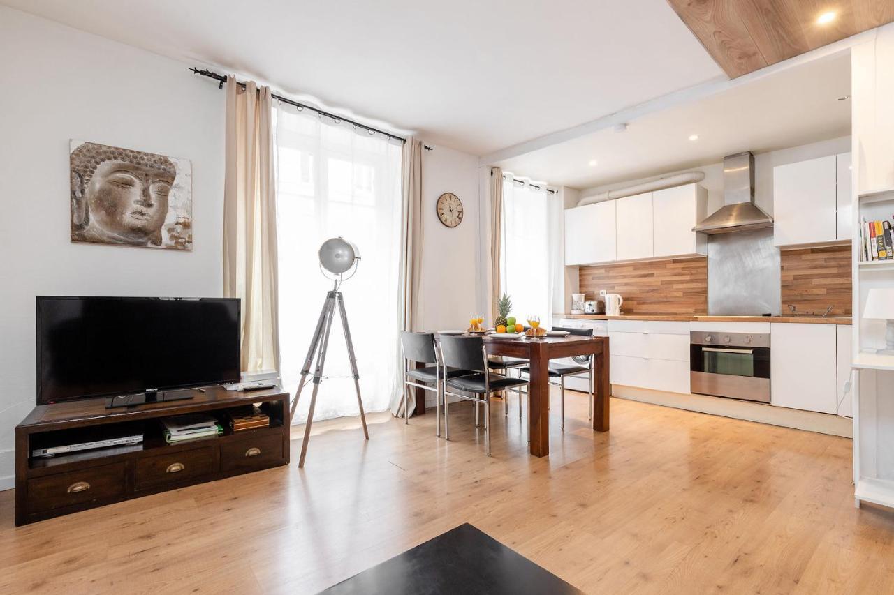 Rue Cler - Eiffel Tower City Apartment Paris Bagian luar foto